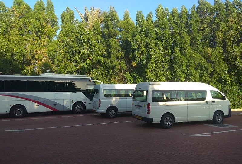 Transfer to Dubai Mall from Ras Al Khaimah, Umm Al Quwain, Fujairah
